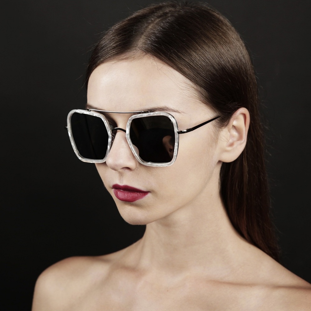 O2 Eyewear 92001 Rectangular Sunglasses(WS) - Picture 4 of 8